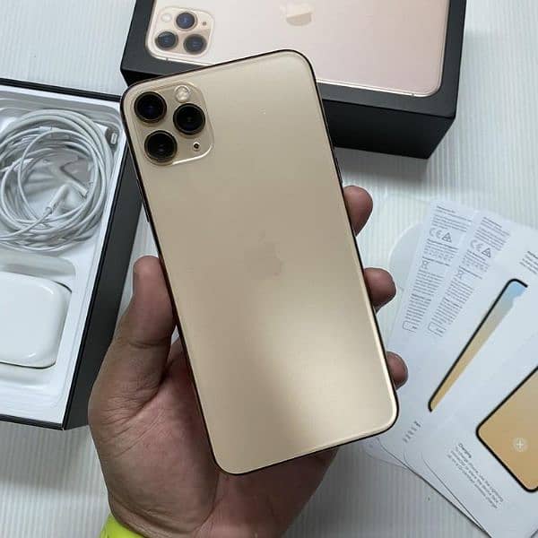 iPhone 11 Pro Max 256 GB my WhatsApp number 0324/940/2318 1