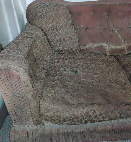 Repairable sofa set for sale 0