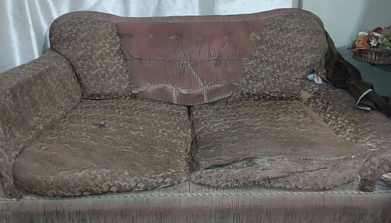 Repairable sofa set for sale 2