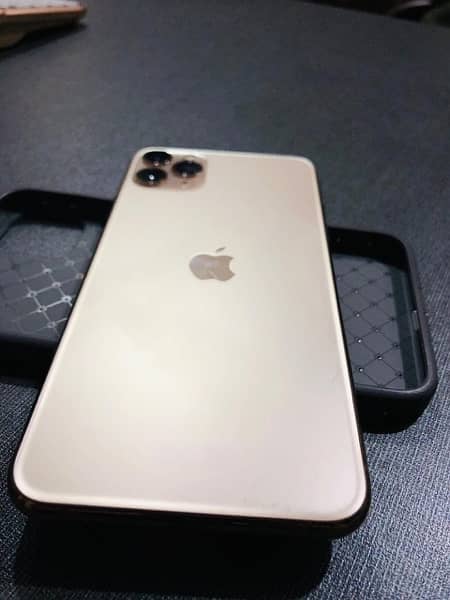 iPhone 11 Pro Max 256GB PTA approved 4