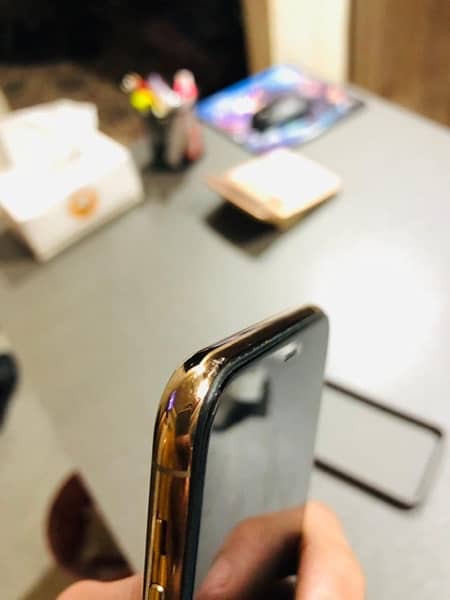 iPhone 11 Pro Max 256GB PTA approved 5