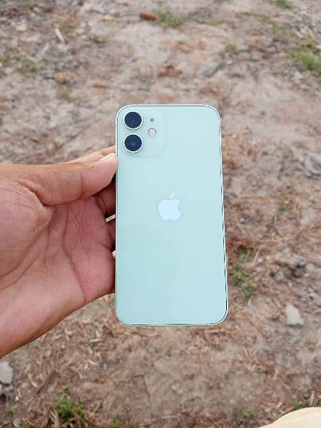 iphone 12 mani waterpack bs back camera 1 X pe blur krta hai sim chil 5