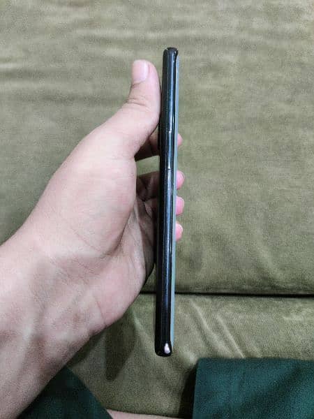 One plus 8 5G,  Single sim for urgent sale 8/10. 3