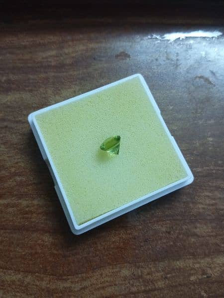 New Peridot Stone Original. Diamond Cut 0