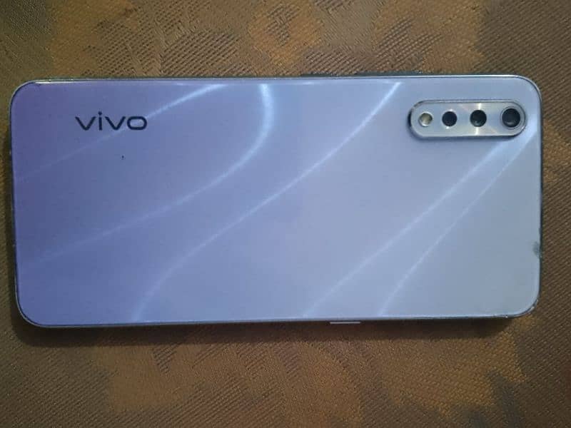 vivo s1 8/256 3