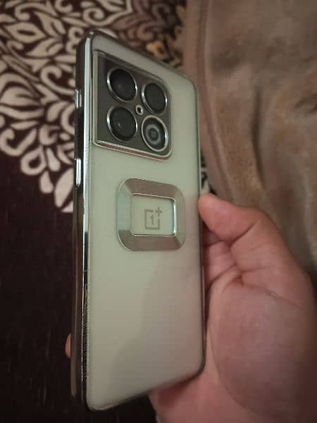 One plus 10_Pro 12/512 Used like new Urgent Sale 4