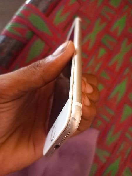 iPhone 7.32 gb non pta 3