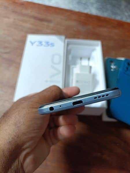 vivo y33s 8gb ram 128 storage 10/10 1