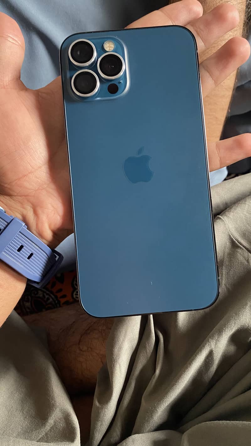 apple i phone 12 pro max 4