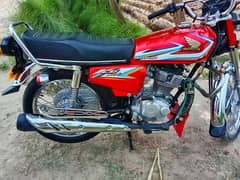 Honda CG 125 2016 model bike for sale WhatsApp on 0349,7539,726