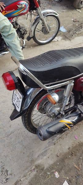 Honda 125 2021 in good condition 4