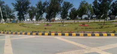 Prime Location 5 Marla Residential Plot In Gujranwala Is Available For sale