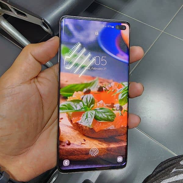 S10 Plus 9