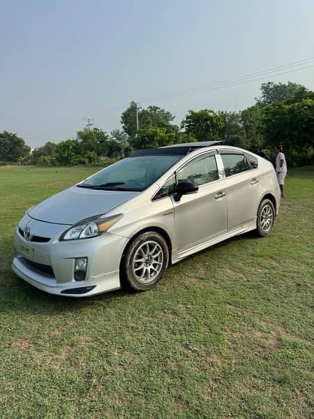 Toyota Prius 2011 sunroof 7