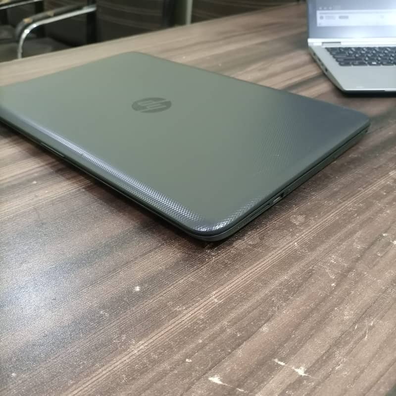 HP NoteBook 250, Core i3 7th generation, 8GB Ram, 180GB SSD 16