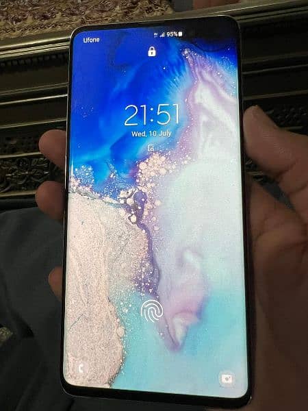 Samsung Galaxy S10 5G 1