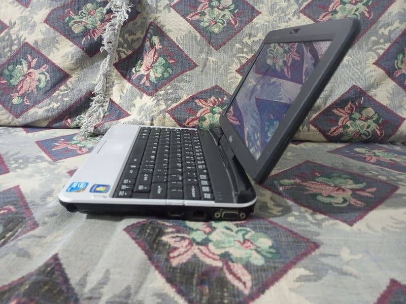 Fujitsu laptop 1