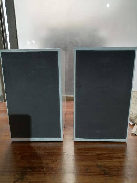 Rotel Amplifier, SONOS Connect, Bowers and Wilkins Speakers 14
