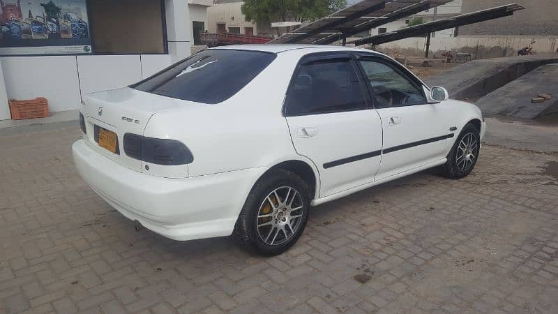 Honda Civic EXi 1995 4