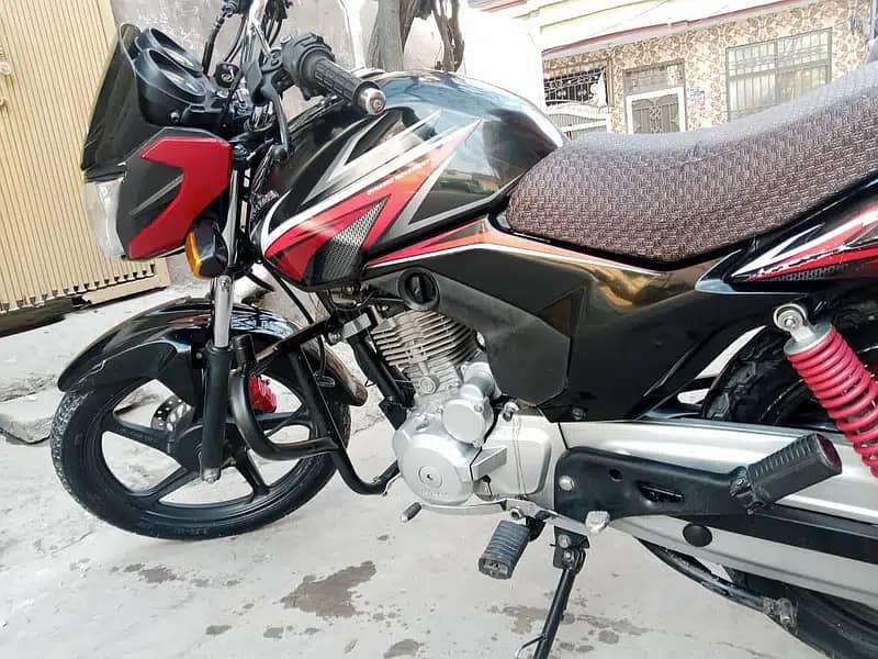 Cb 125f Special Addition, 2019 model 1