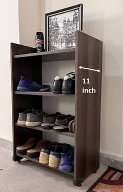 Shoe rack / vertical shelf