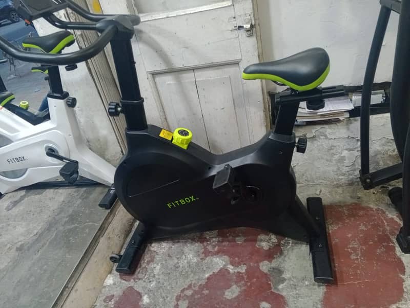 exercise cycle / exercise bike / fit box / gym 4