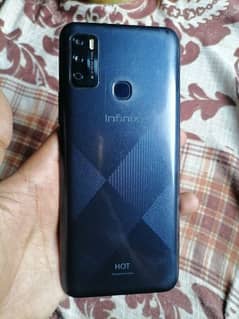 Infinix hot 9 play , 2+32 GB , 6000 mAh battery