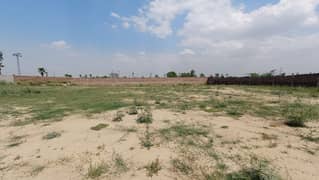 Residential Plot Of 3 Kanal In Flaura Farms For sale