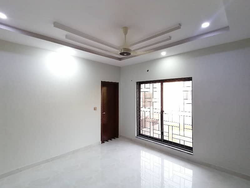 A 10 Marla Upper Portion Located In Fazaia Housing Scheme Phase 1 Is Available For rent 1