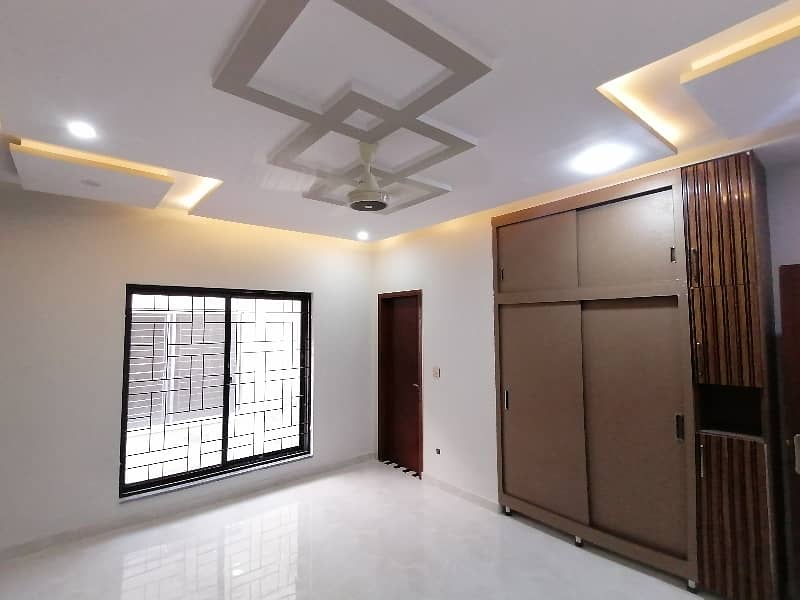 A 10 Marla Upper Portion Located In Fazaia Housing Scheme Phase 1 Is Available For rent 4