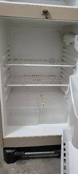 Medium size refrigerator 1