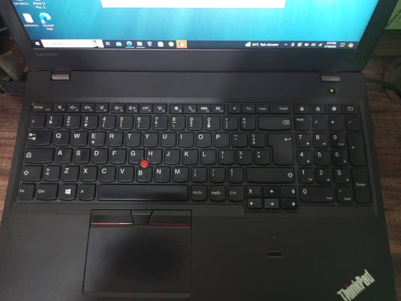 Lenovo T560, Core i7 6th gen, 8GB ram, 256 SSD, Touch Screen, Full HD 1