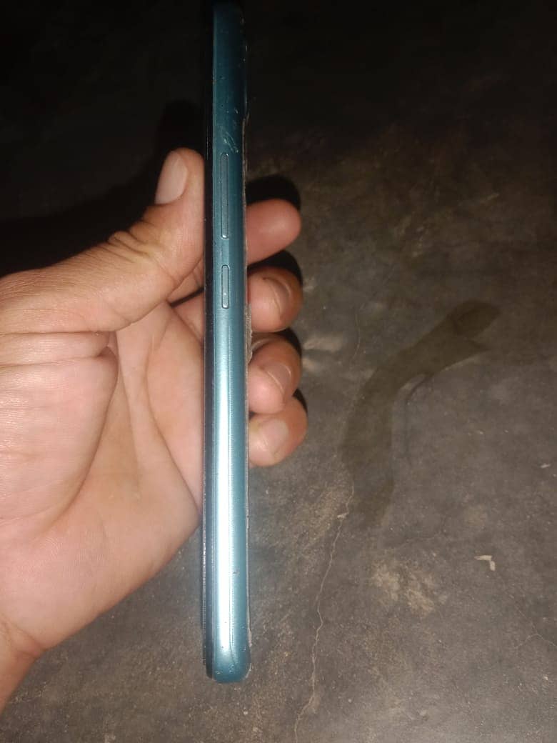 infinix hot 10i 4/128 4