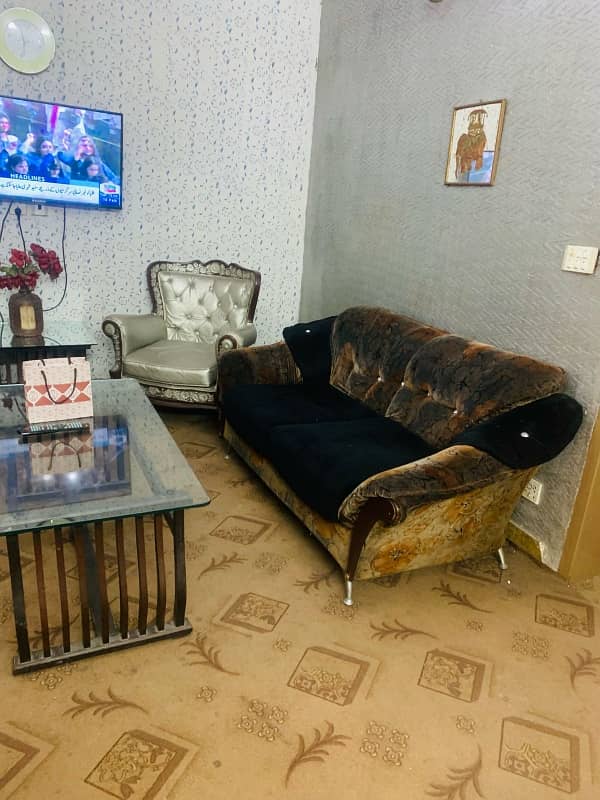 5 Marla VIP full furnished portion for rent in johar town phase 2 Block L Emporium mall 13