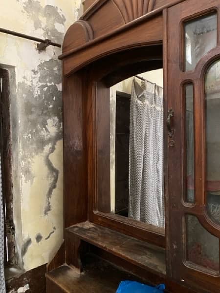 strong original wooden dressing table 3