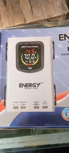 Energy MPPT solar charge controller 70a