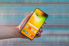 Samsung S10 5g 
STOARGE 256GB
RAM 8 Gb
Condition 10by10
NO DOT NO SHAd