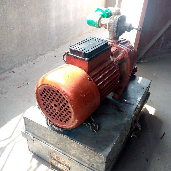 oregnal Golden water pump for sale 2
