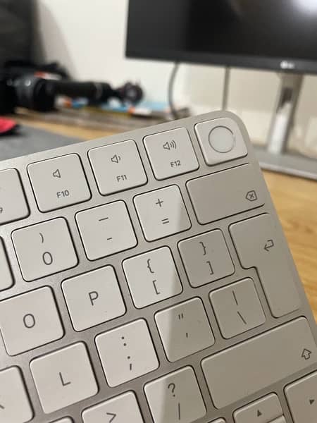 Apple Magic Keyboard 3 1