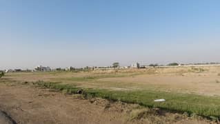 Kanal Plot For Sale 150 Ft Road Approach No DP Poll Good Location