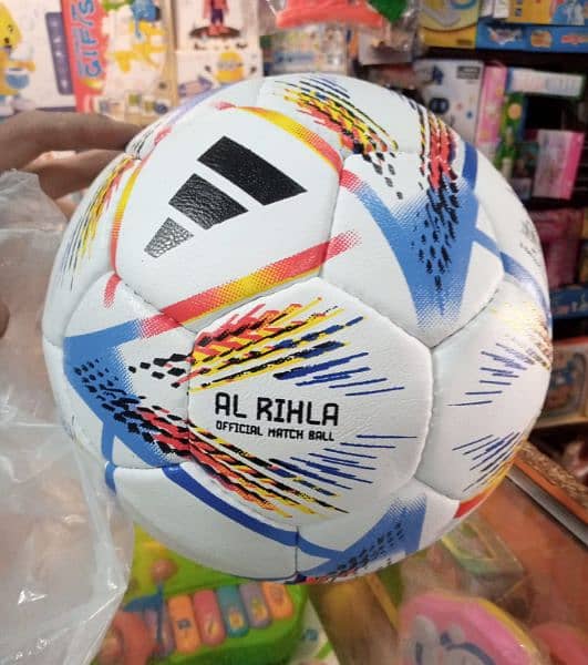 NEW FOOTBALL FOR KIDS AND ADULTS 0