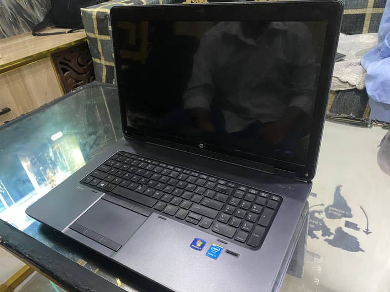 Hp Zbook 17 i7 (32Gb+4gb Graphics 3