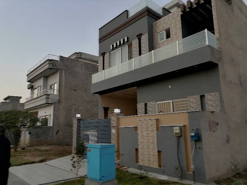 Ideal 5 Marla House Available In Citi Housing - Phase 1, Faisalabad 9