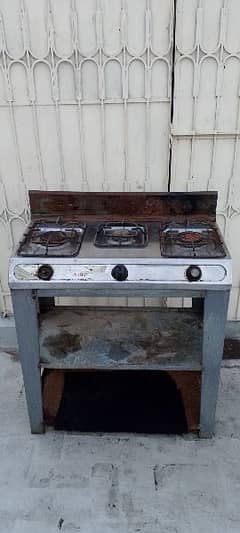 Gas Stove with 3 burners.