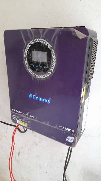 Fronus solar energy inverter 4.2 KVA 5200 PV model 3