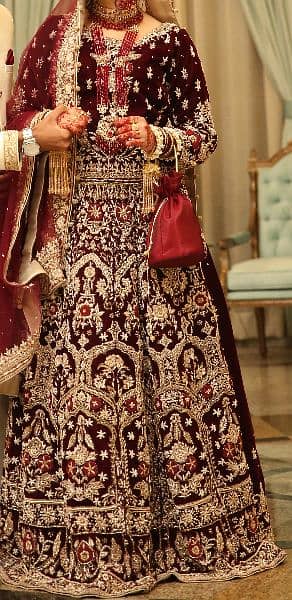 Bridal Lehnga with Jewellery 1