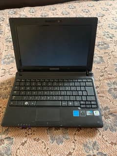 Samsung mini laptop 13’’