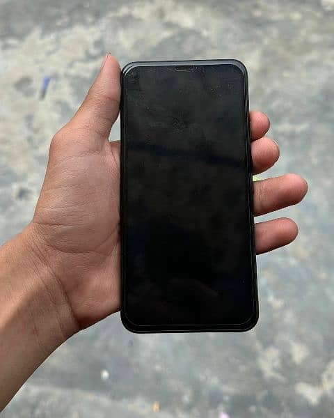 Google pixel 5 for sale. 10/10 condition. 8/128 gb. 1