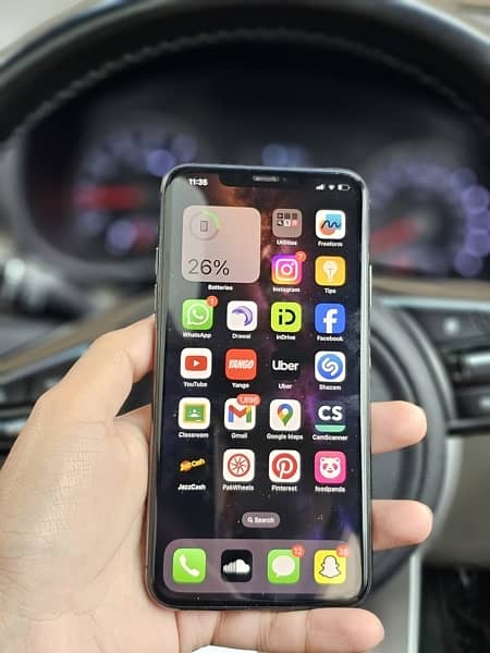 iPhone 11 pro max 64GB PTA 2