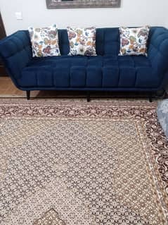 Royal blue colour sofa set good condition without cushions